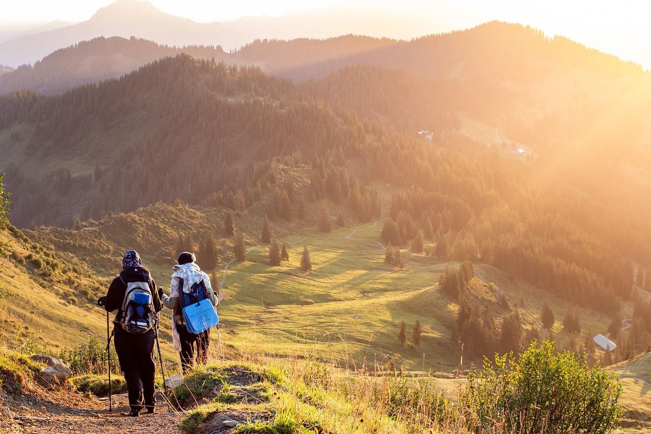 Best National Parks for Hiking: Top Trails and Routes guide thumbnail