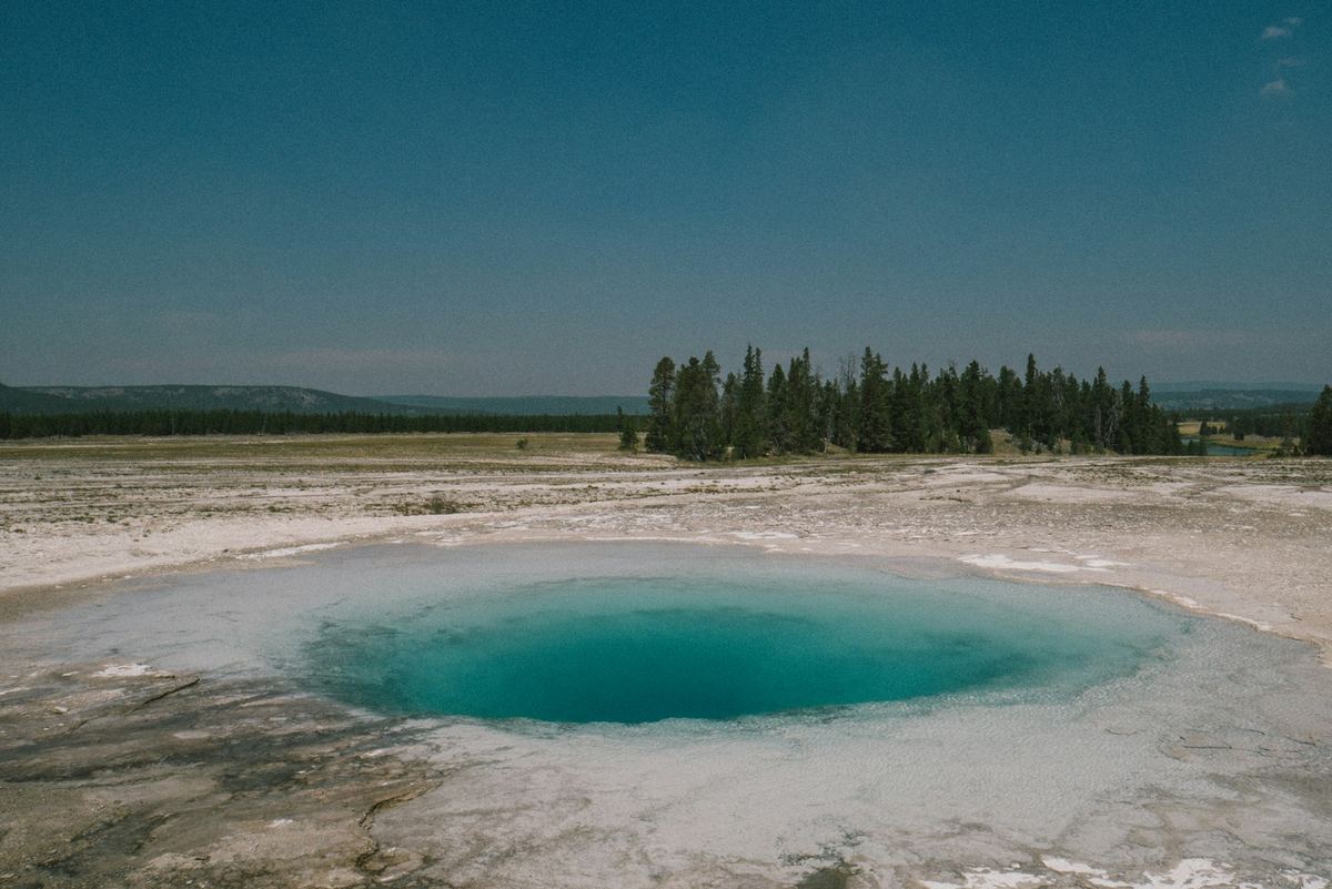 Yellowstone National Park in Wyoming, Montana, Idaho — rated 9.5/10